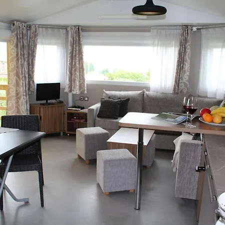 Al-bor Feriegård
